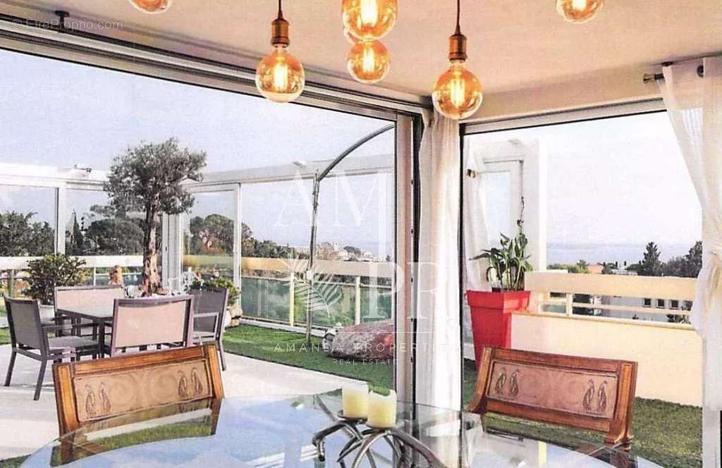 Appartement à CANNES