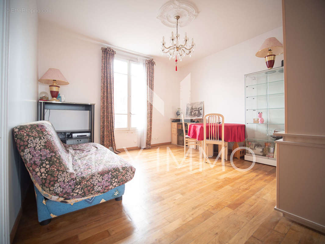 Appartement à LE PERREUX-SUR-MARNE