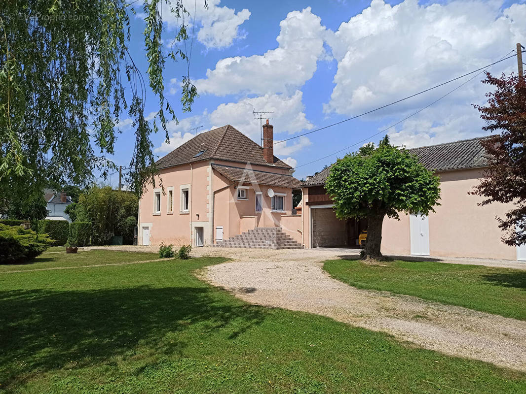 Maison à SELLES-SUR-CHER