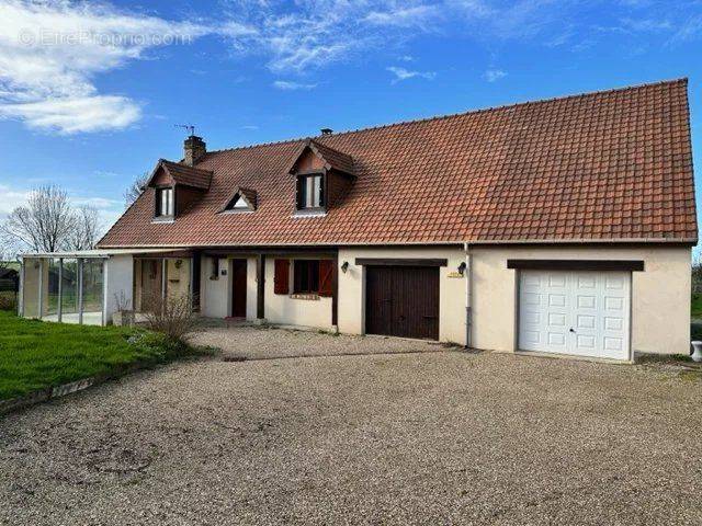 Maison à ANGERVILLE-L&#039;ORCHER