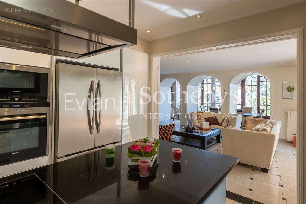 Appartement à EVIAN-LES-BAINS