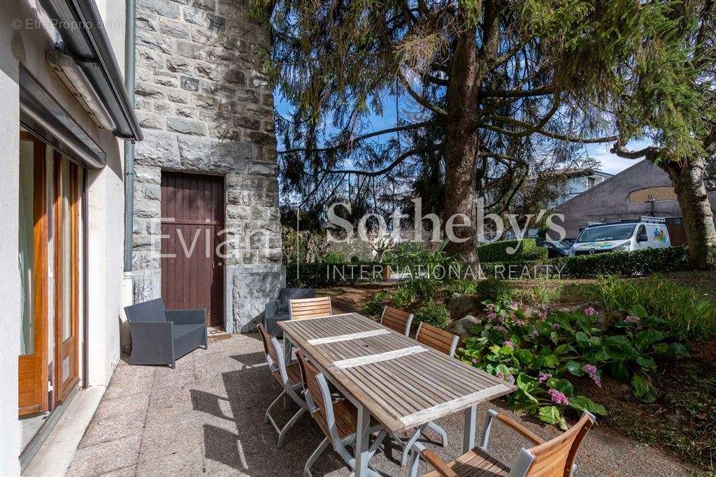 Appartement à EVIAN-LES-BAINS