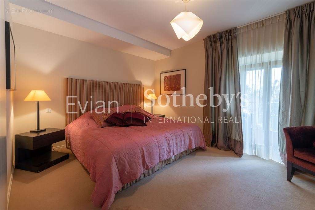 Appartement à EVIAN-LES-BAINS