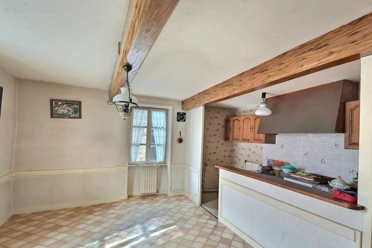 Appartement à SAINT-NIZIER-D&#039;AZERGUES