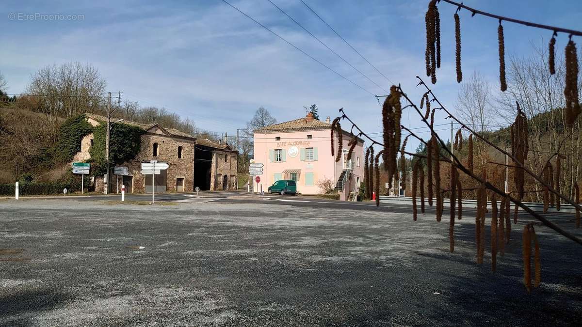 Appartement à SAINT-NIZIER-D&#039;AZERGUES