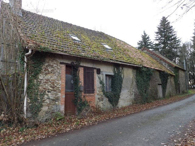 Maison à AZERABLES