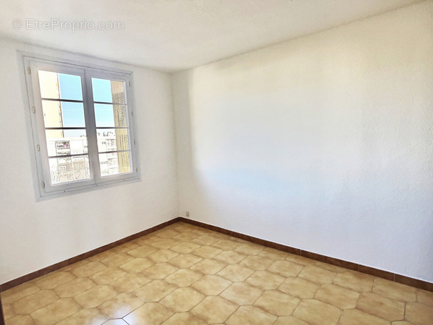 Appartement à MARSEILLE-15E