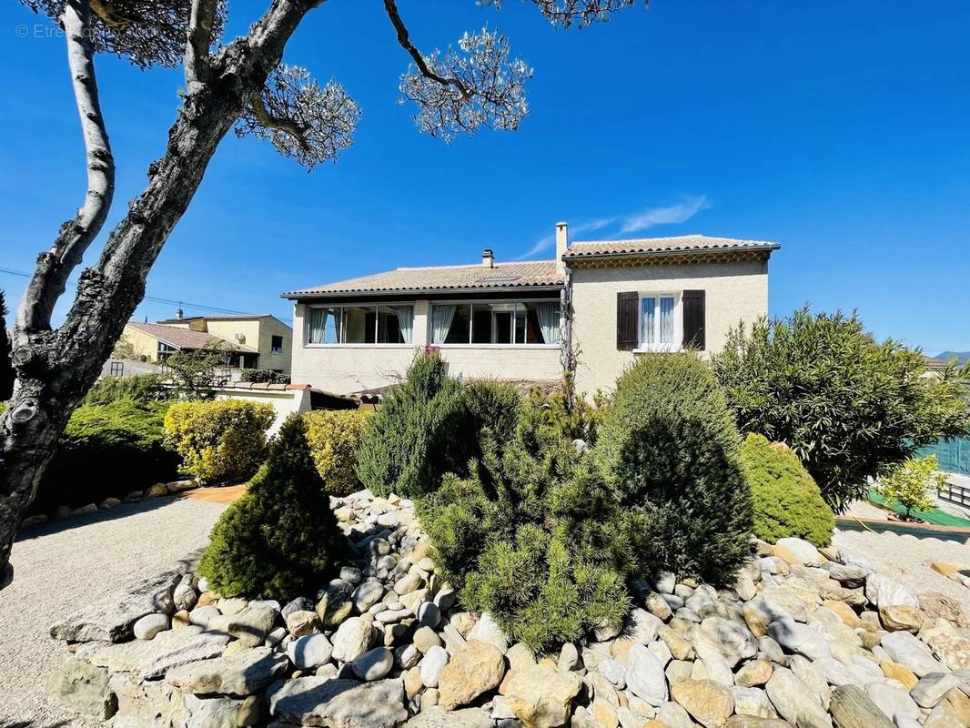 Maison à VAISON-LA-ROMAINE