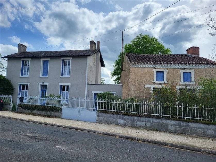 Maison à LATHUS-SAINT-REMY