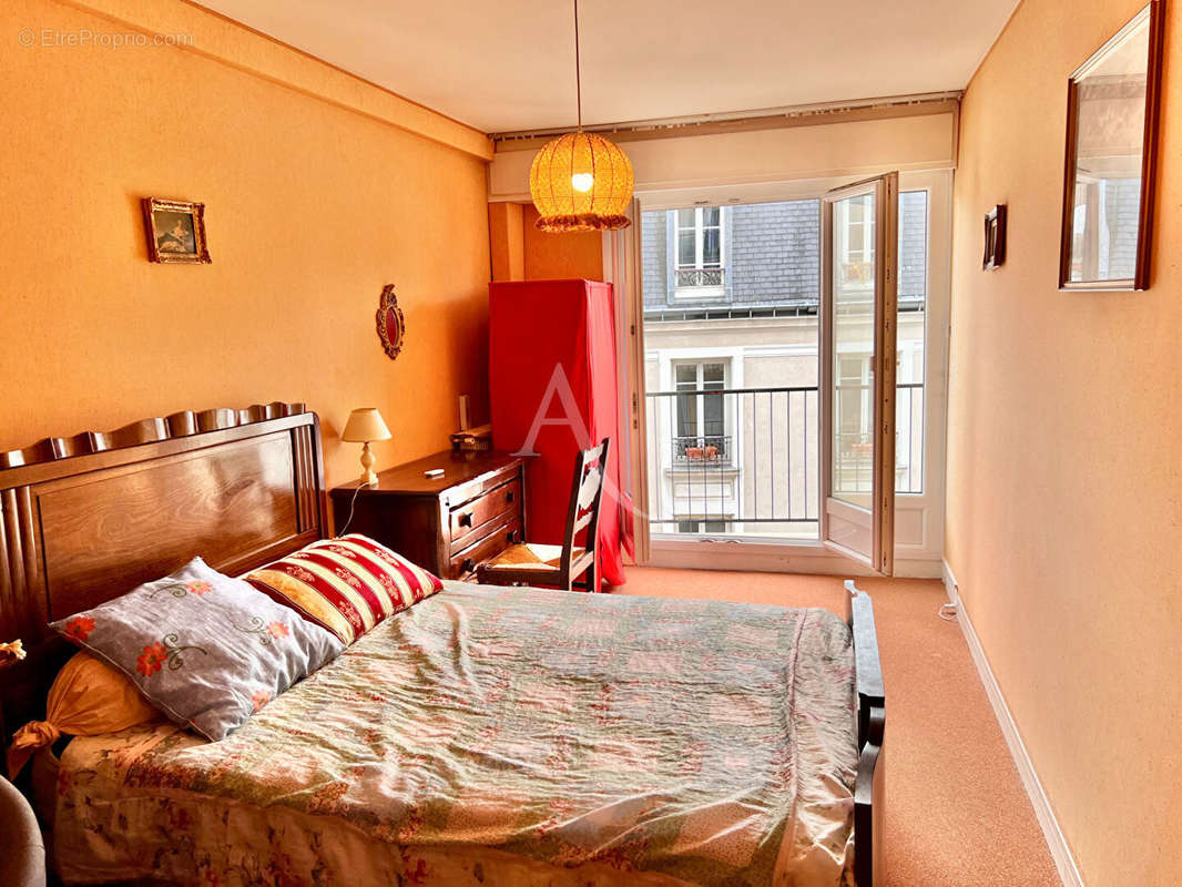 Appartement à PARIS-20E