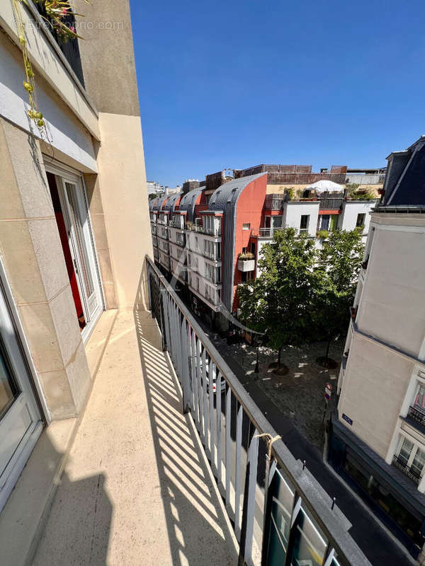 Appartement à PARIS-20E