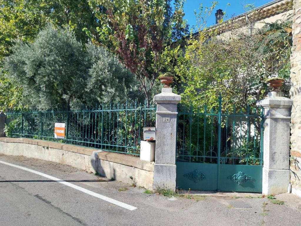 Maison à SAINT-GEORGES-LES-BAINS