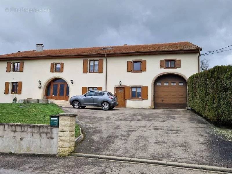 Maison à EPINAL