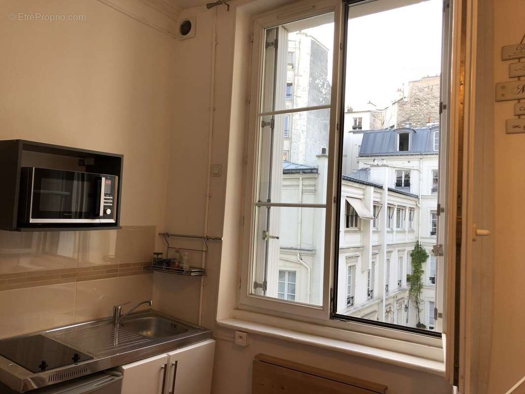 Appartement à PARIS-2E