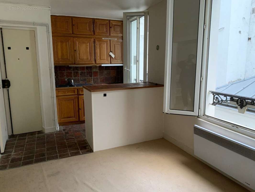 Appartement à PARIS-17E