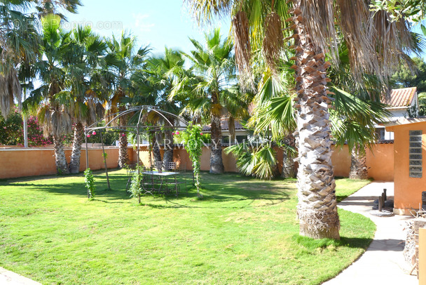 Maison à SIX-FOURS-LES-PLAGES