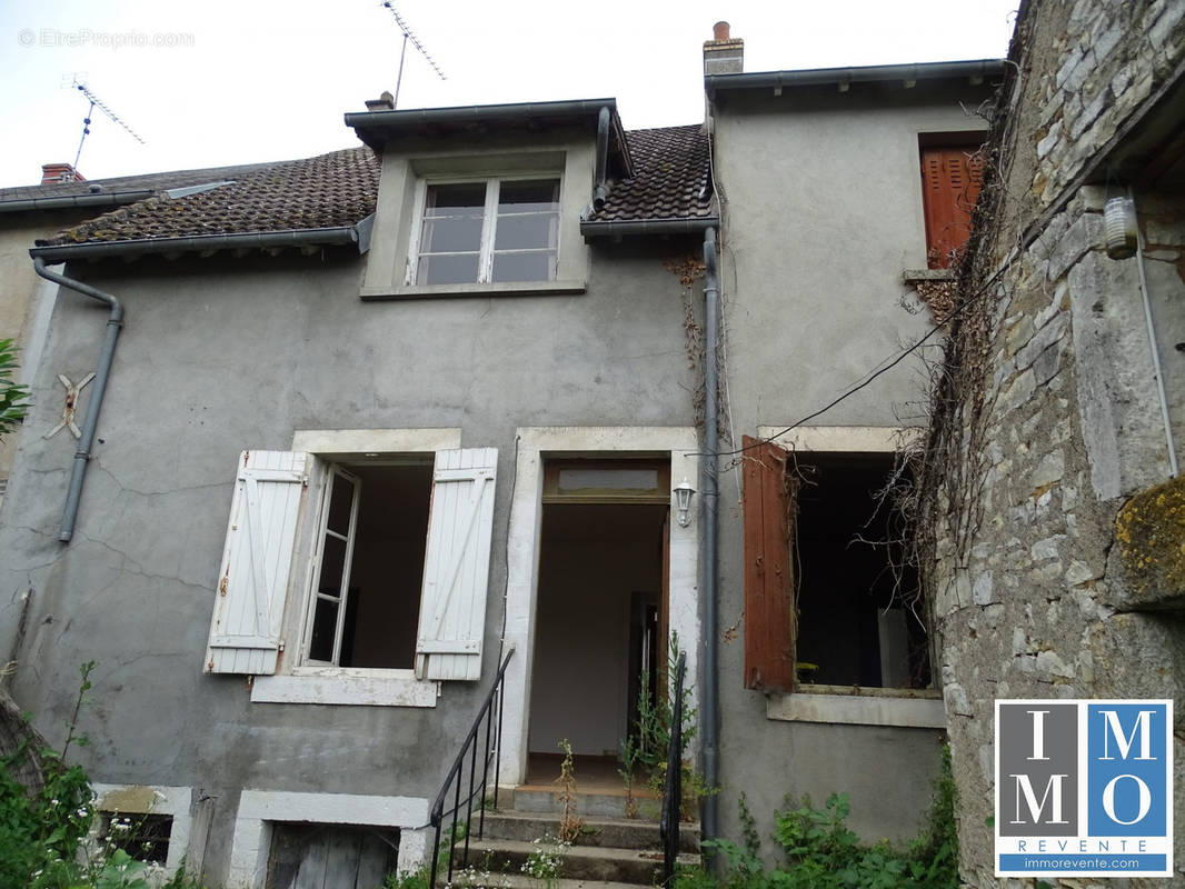 Maison à CHATEAUNEUF-SUR-CHER