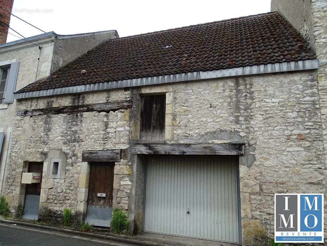 Maison à CHATEAUNEUF-SUR-CHER