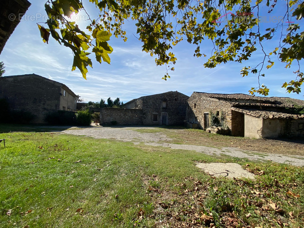 Maison à ETOILE-SUR-RHONE