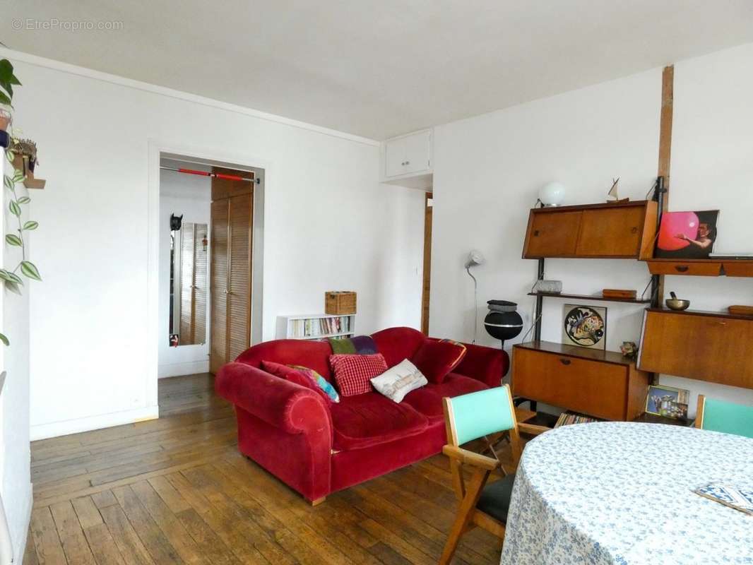 Appartement à PARIS-18E