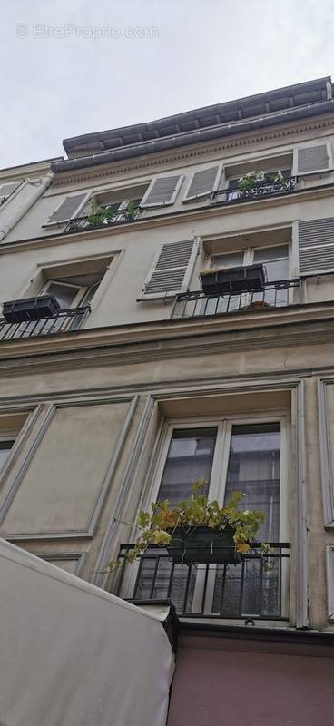 Appartement à PARIS-9E