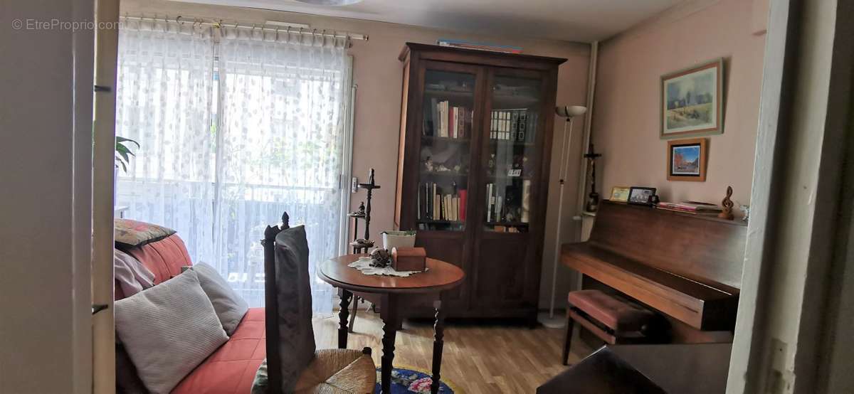 Appartement à PARIS-11E