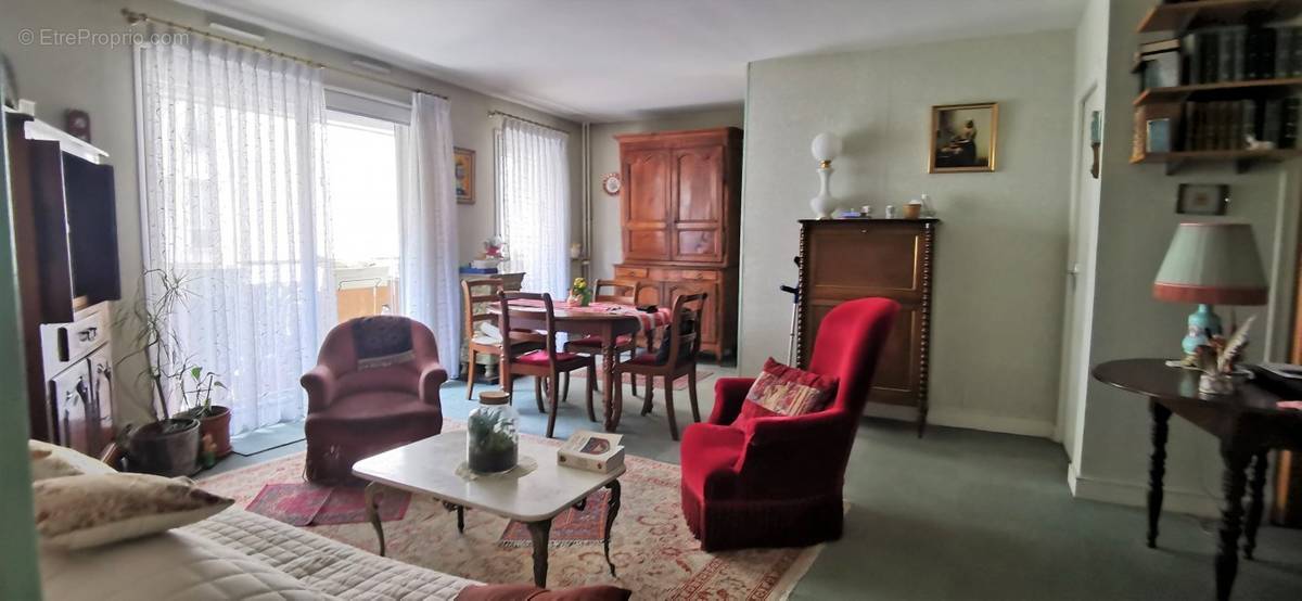 Appartement à PARIS-11E