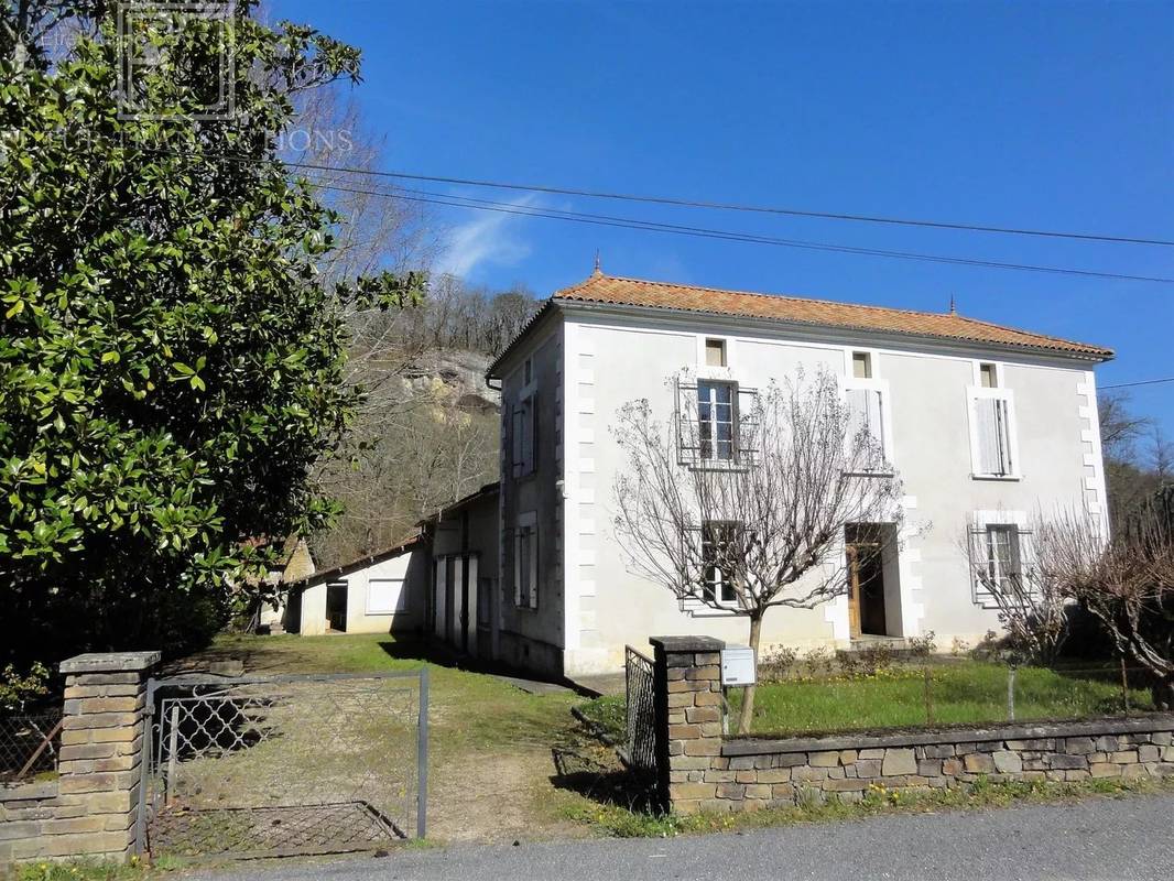 Maison à LA CHAPELLE-FAUCHER