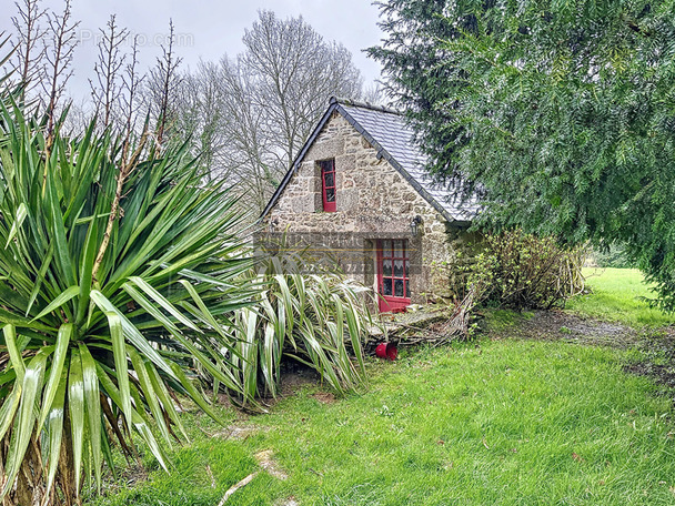 Maison à KERGRIST-MOELOU