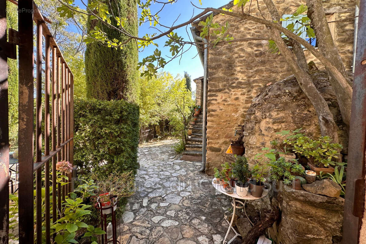 Maison à VAISON-LA-ROMAINE