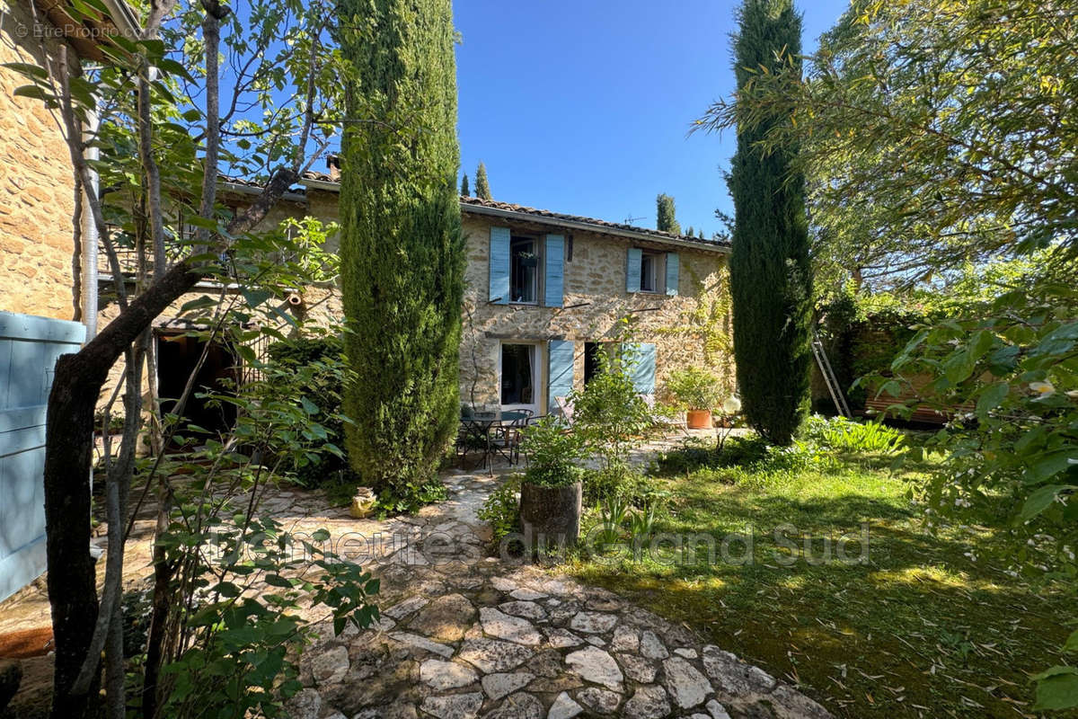 Maison à VAISON-LA-ROMAINE