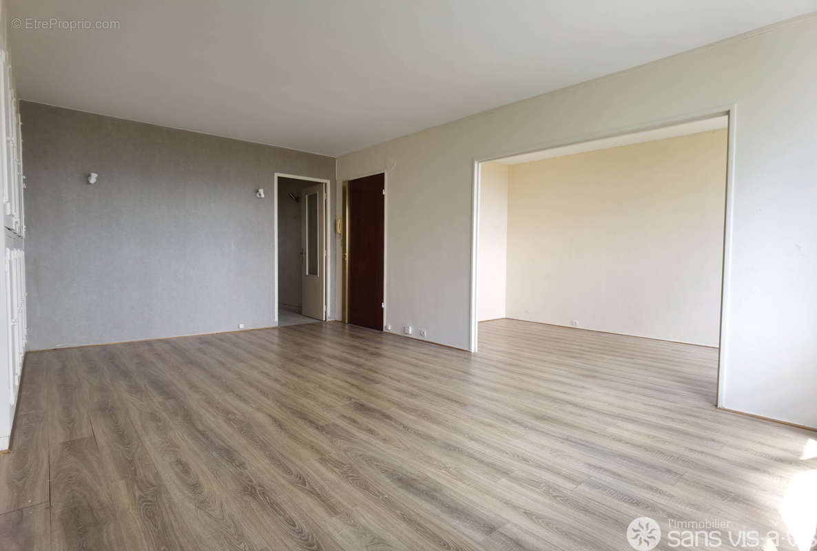 Appartement à SURESNES