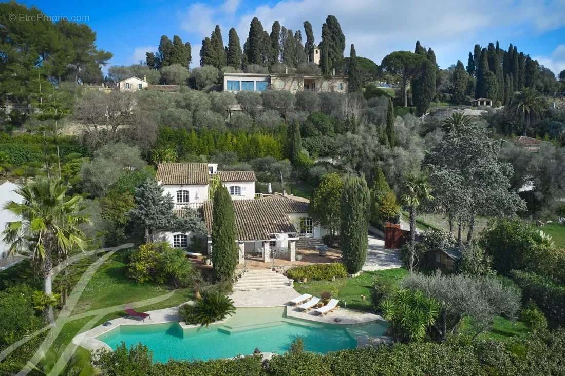 Maison à MOUGINS