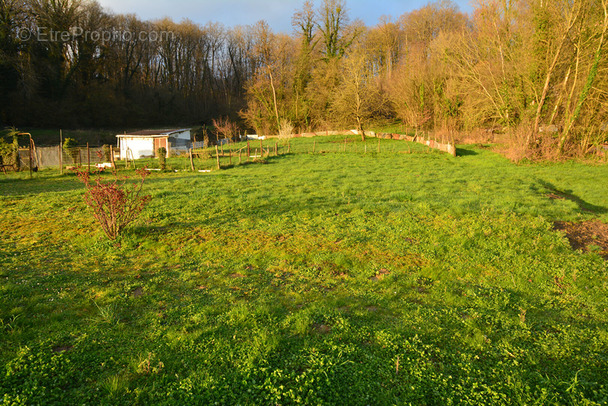 Terrain à BLERANCOURT