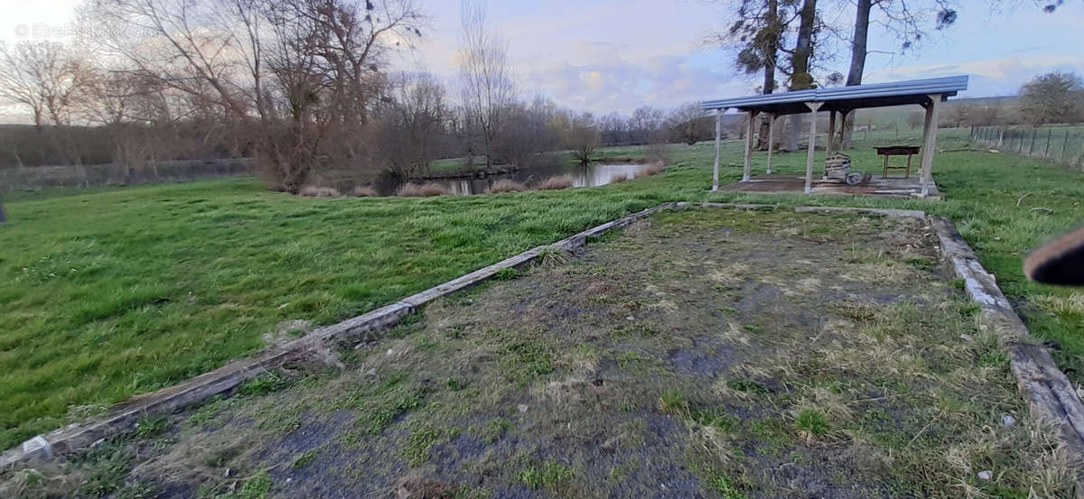 Terrain à VAUCOULEURS