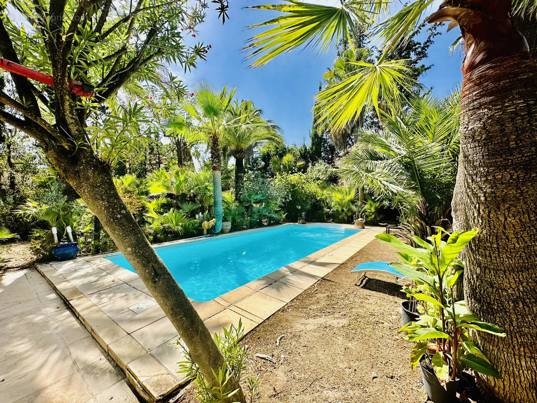 Maison à FREJUS