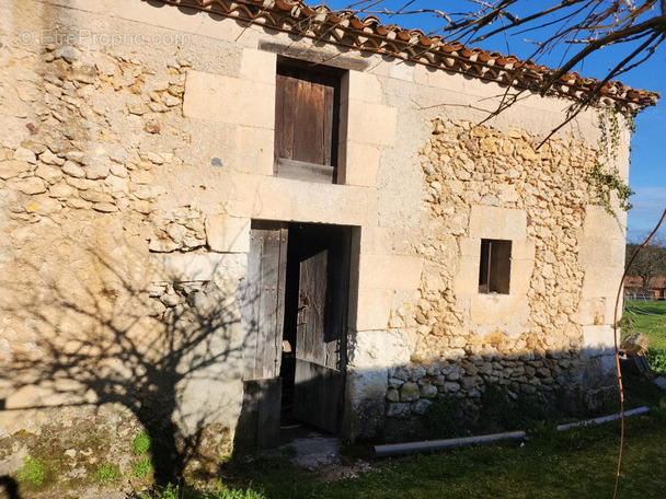 Maison à VILLAMBLARD