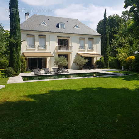 Maison à MAISONS-LAFFITTE