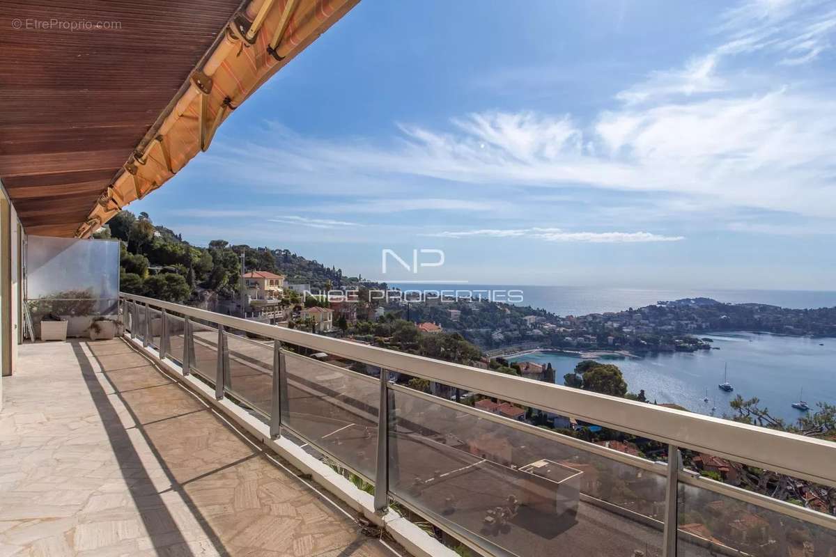 Appartement à VILLEFRANCHE-SUR-MER