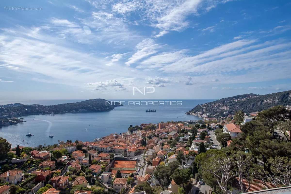 Appartement à VILLEFRANCHE-SUR-MER