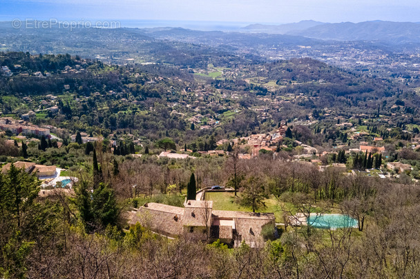 Maison à GRASSE