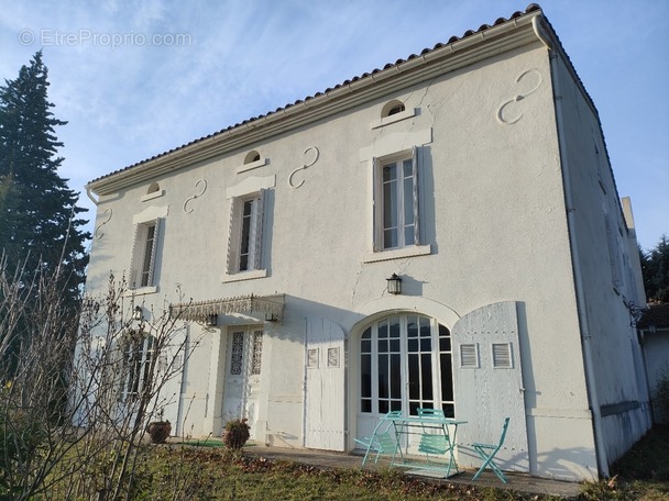 Maison à QUILLAN