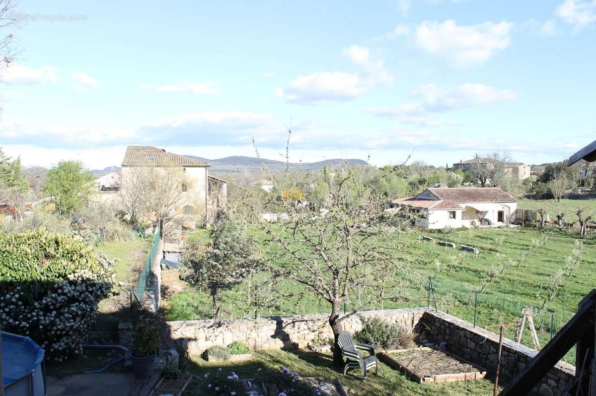 Maison à COURRY