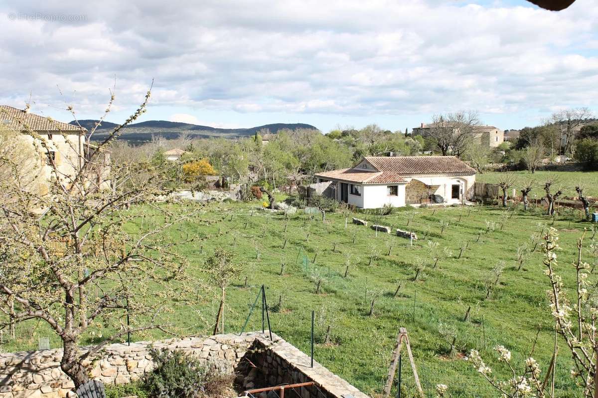 Maison à COURRY