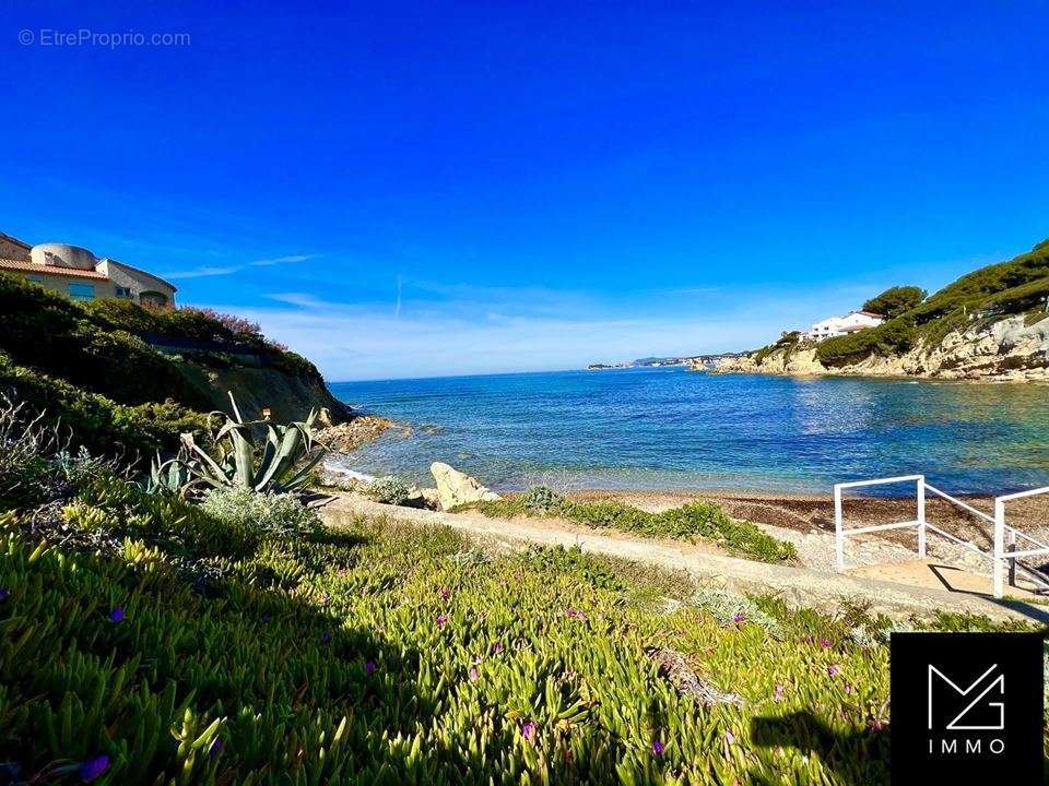 Appartement à SANARY-SUR-MER