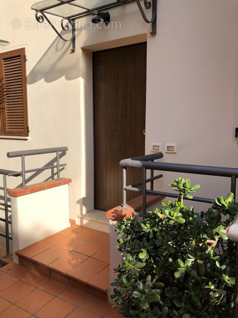 Appartement à ROQUEBRUNE-CAP-MARTIN