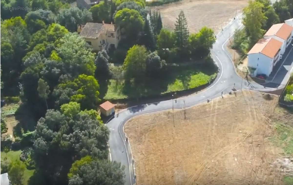 Terrain à ARLES-SUR-TECH