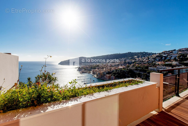 Appartement à VILLEFRANCHE-SUR-MER