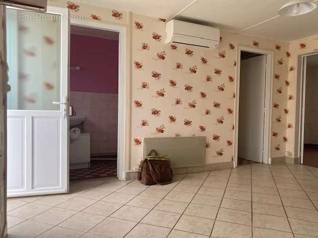 Appartement à CLUIS