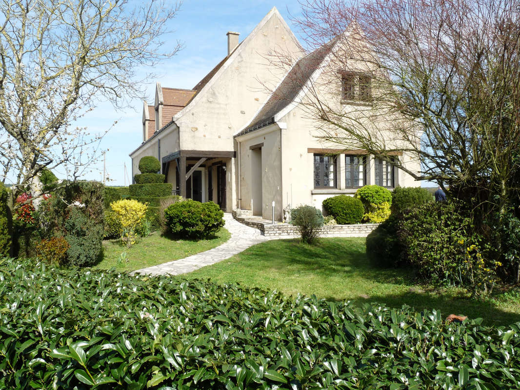 Maison à GIZEUX